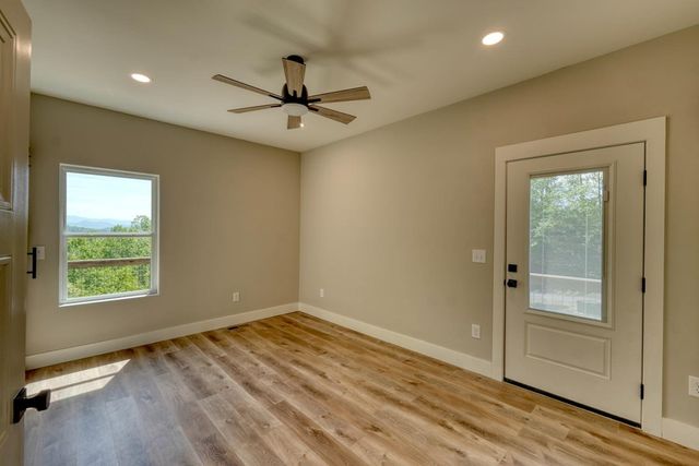 296 Peaks Drive, Hayesville, NC 28904
