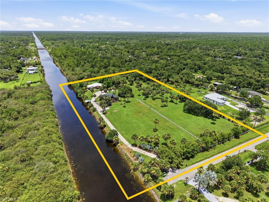 3935 24th AVE SE, NAPLES, FL 34117 — exterior