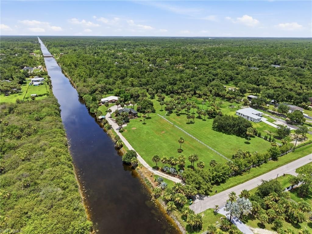 3935 24th AVE SE, NAPLES, FL 34117 — photo 3