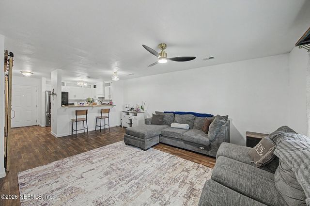 205 OCEANGATE Drive, Atlantic Beach, FL 32233