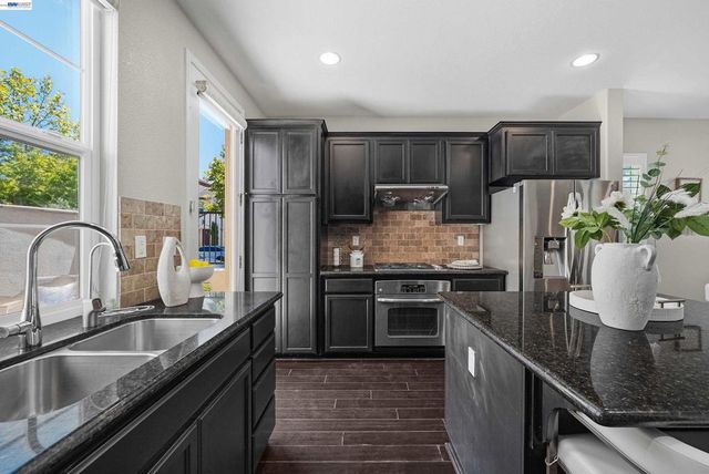 3450 Bramante Ln, Dublin, CA 94568