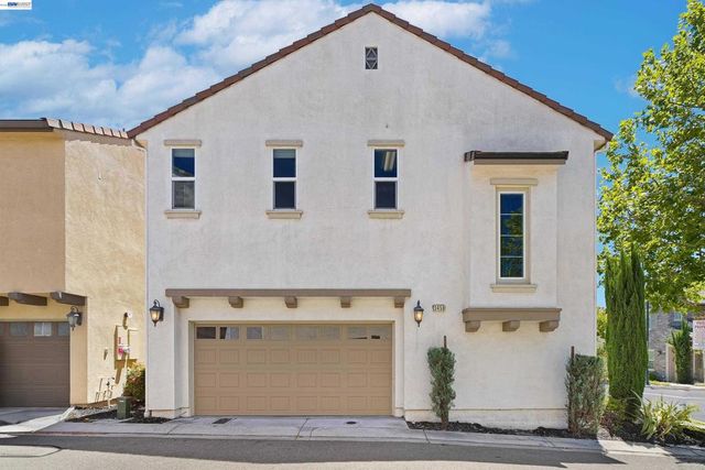 3450 Bramante Ln, Dublin, CA 94568