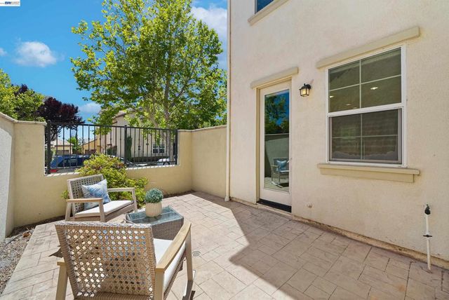 3450 Bramante Ln, Dublin, CA 94568