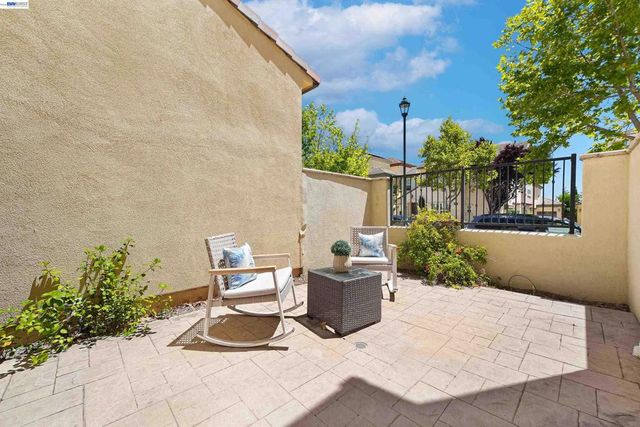 3450 Bramante Ln, Dublin, CA 94568