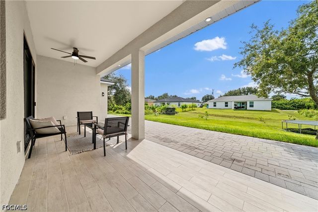 3011 8th ST SW, Lehigh Acres, FL 33976