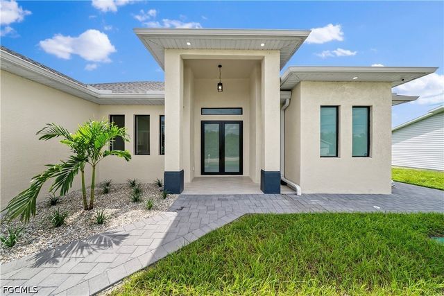 3011 8th ST SW, Lehigh Acres, FL 33976