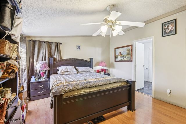 5874 Sassy Rose Drive, Las Vegas, NV 89122