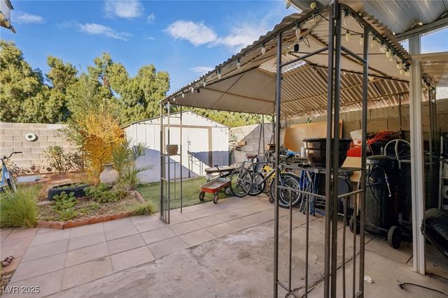 5874 Sassy Rose Drive, Las Vegas, NV 89122