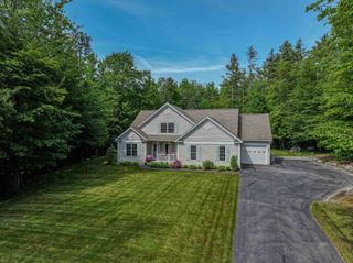 138 Page Road, New London, NH 03257