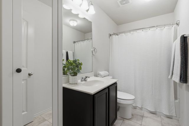 5005 Marina Drive, Denton, TX 76208