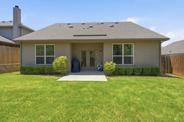 5005 Marina Drive, Denton, TX 76208
