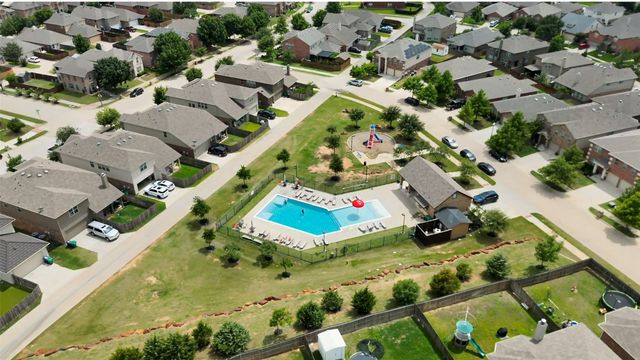 5005 Marina Drive, Denton, TX 76208