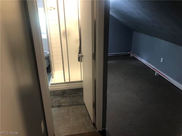 5678 Hamlet Avenue, Cleveland, OH 44127