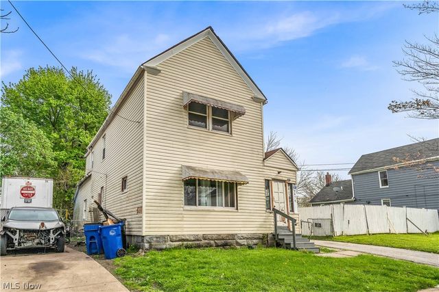 5678 Hamlet Avenue, Cleveland, OH 44127
