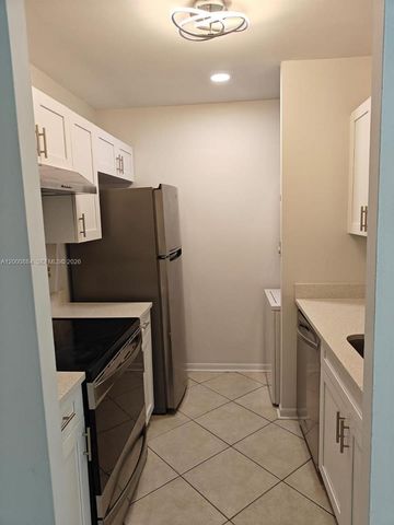 10228 Twin Lakes Dr 16-E, Coral Springs, FL 33071