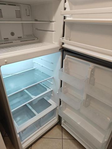 10228 Twin Lakes Dr 16-E, Coral Springs, FL 33071