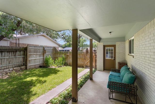 806 S Avenue O, Clifton, TX 76634