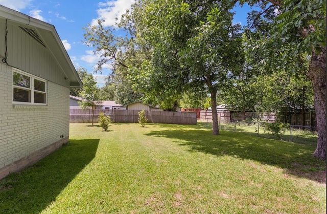 806 S Avenue O, Clifton, TX 76634