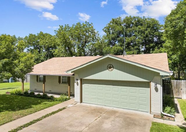 806 S Avenue O, Clifton, TX 76634