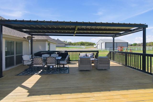 185 Stanley Lane, Poolville, TX 76487