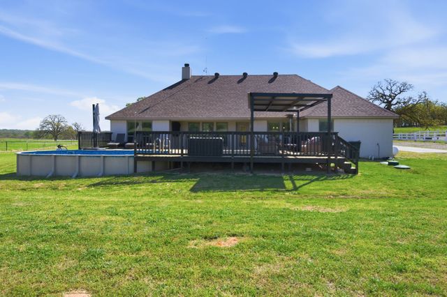 185 Stanley Lane, Poolville, TX 76487