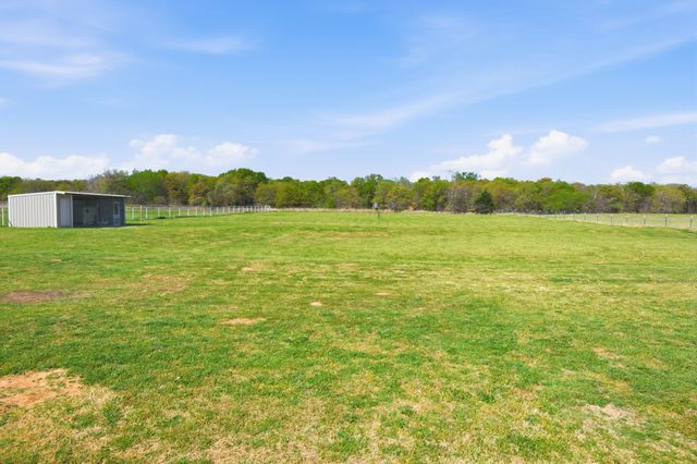 185 Stanley Lane, Poolville, TX 76487