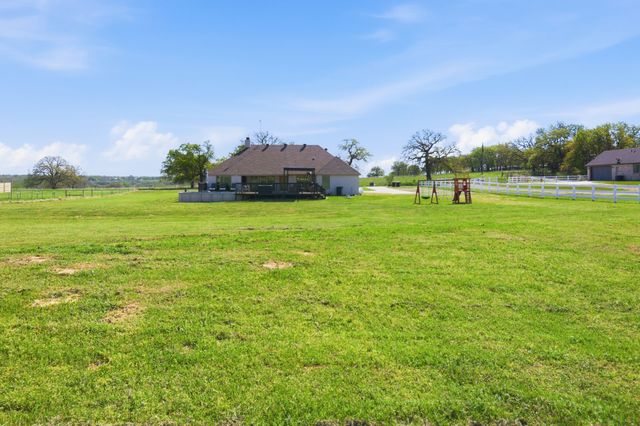 185 Stanley Lane, Poolville, TX 76487