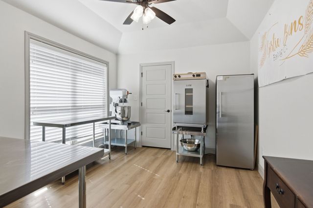 185 Stanley Lane, Poolville, TX 76487