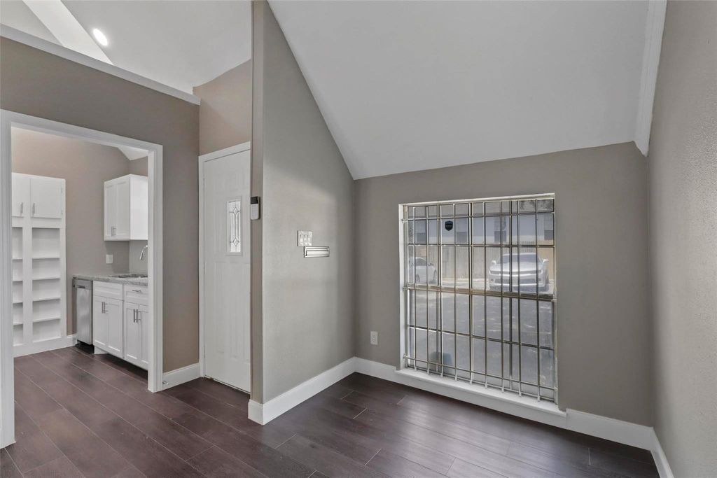 1448 Weiler Boulevard, Fort Worth, TX 76112 — exterior