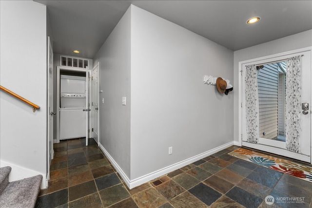 203 Parkway Drive, Manson, WA 98831