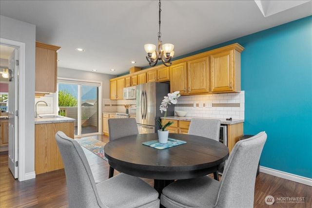 203 Parkway Drive, Manson, WA 98831