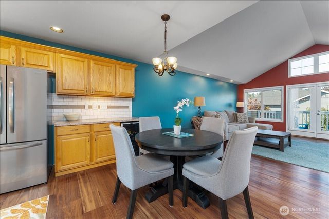 203 Parkway Drive, Manson, WA 98831