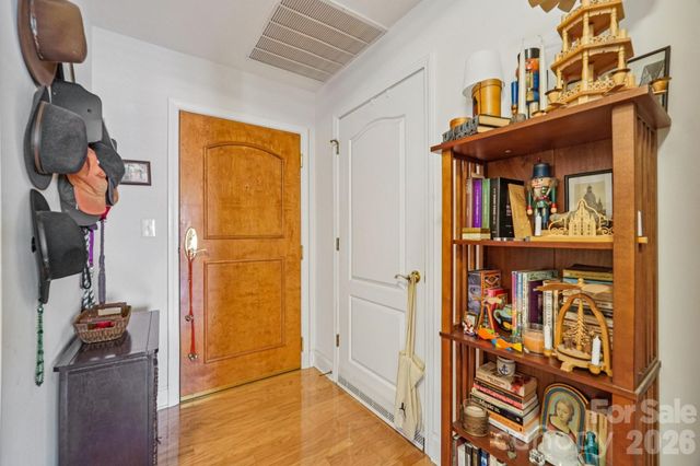 401 N Church Street 408, Charlotte, NC 28202