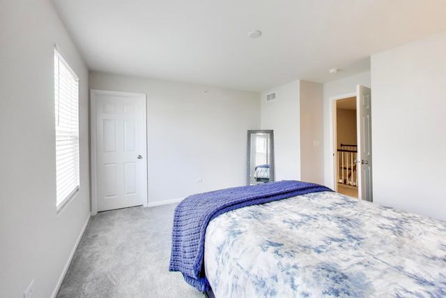 2539 Geranium Way, Rolling Meadows, IL 60008
