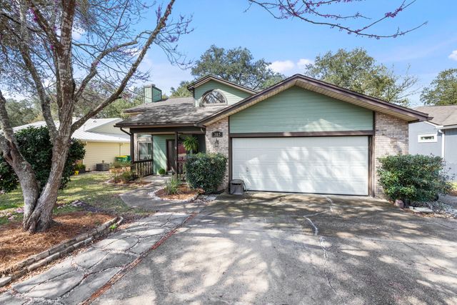 307 Evergreen Avenue, Niceville, FL 32578