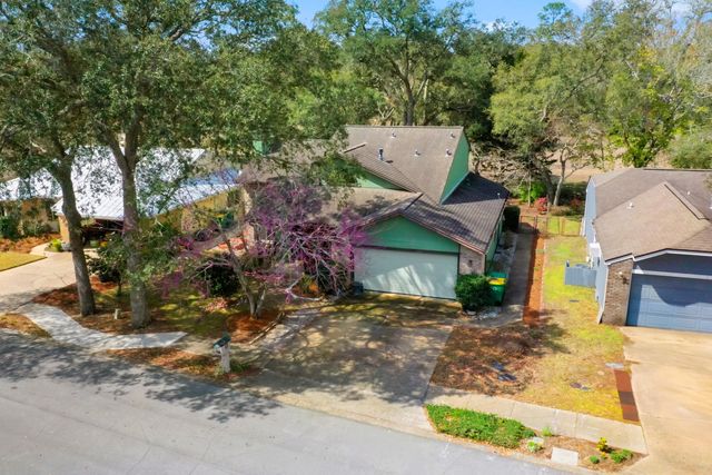 307 Evergreen Avenue, Niceville, FL 32578