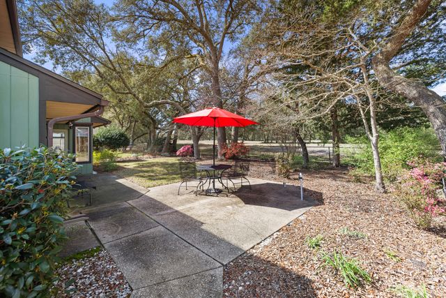 307 Evergreen Avenue, Niceville, FL 32578