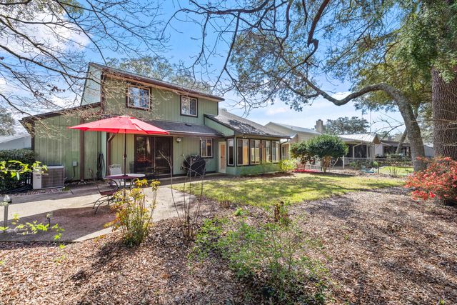 307 Evergreen Avenue, Niceville, FL 32578