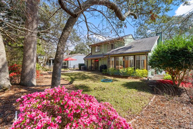 307 Evergreen Avenue, Niceville, FL 32578