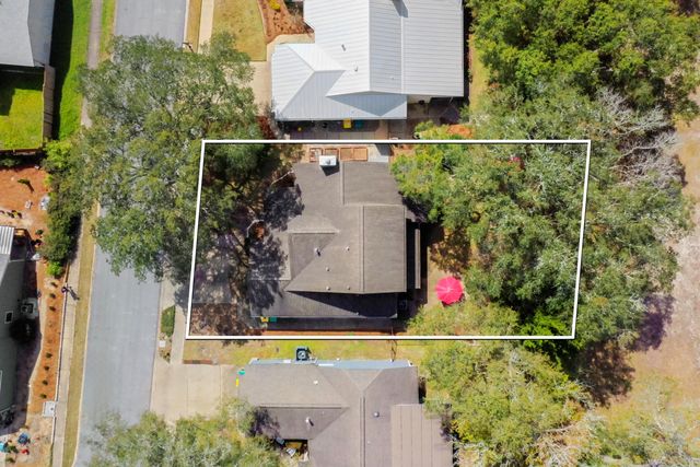 307 Evergreen Avenue, Niceville, FL 32578