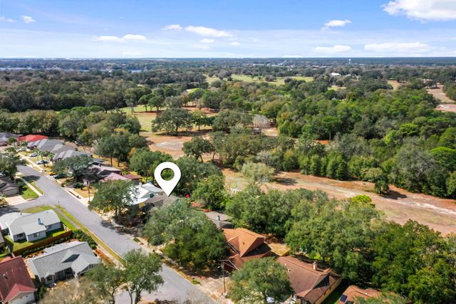 307 Evergreen Avenue, Niceville, FL 32578