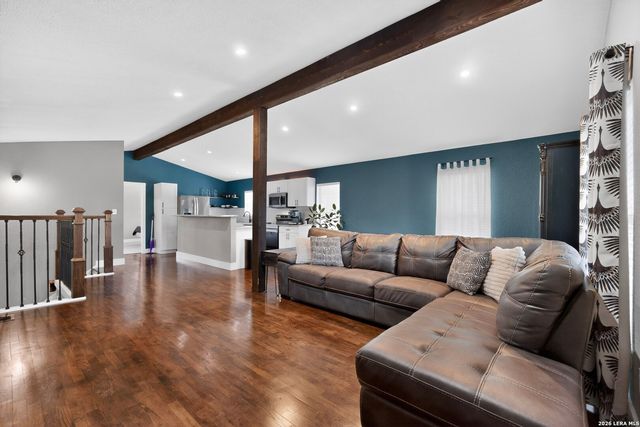 1070 TIMBERLANE DR, Canyon Lake, TX 78133
