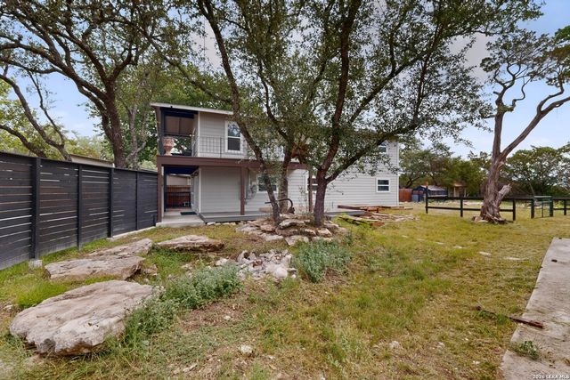 1070 TIMBERLANE DR, Canyon Lake, TX 78133