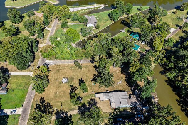 26 Lake View Drive, Huntsville, TX 77320