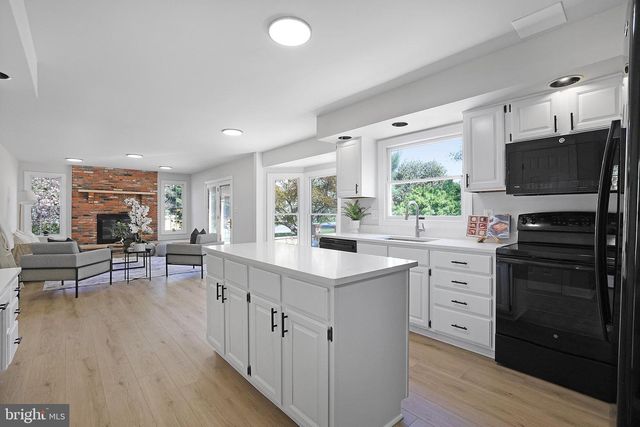 10390 STANSFIELD RD, Laurel, MD 20723