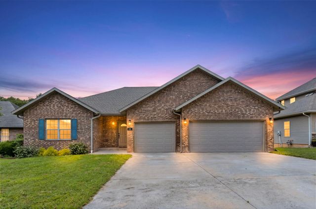 831 N Grapevine Road, Springfield, MO 65802