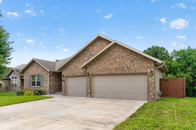 831 N Grapevine Road, Springfield, MO 65802