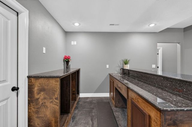 831 N Grapevine Road, Springfield, MO 65802