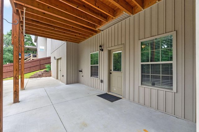 831 N Grapevine Road, Springfield, MO 65802