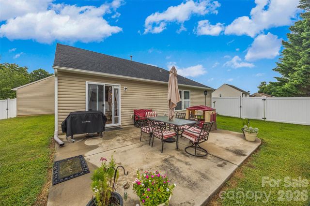 5022 Meanna Drive, Clover, SC 29710